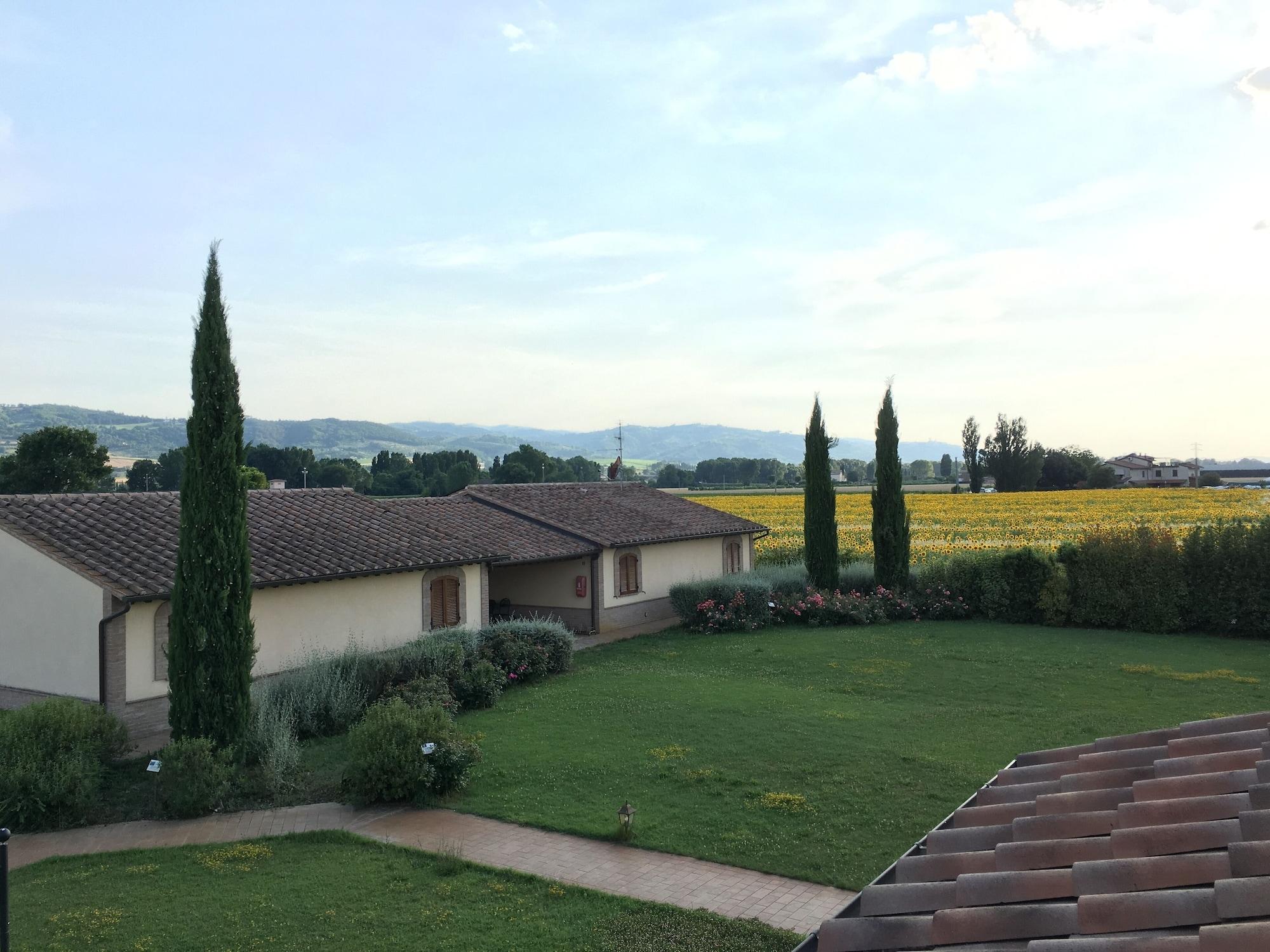 Agriturismo Le Rondini Di Francesco Di Assisi Cannara Exterior foto